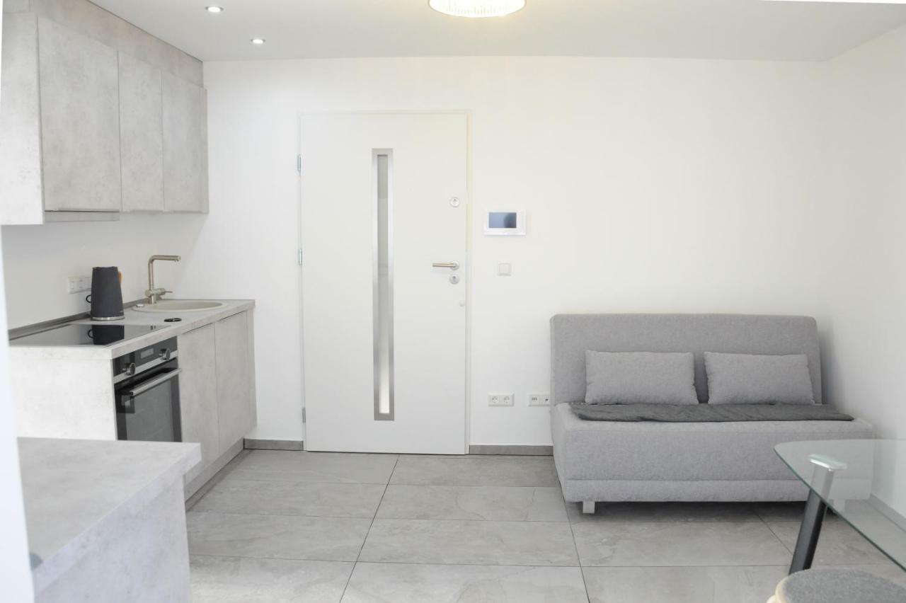 Kleine Studio-Wohnung, Kontaktloser Check-In Мекенбойрен Екстер'єр фото